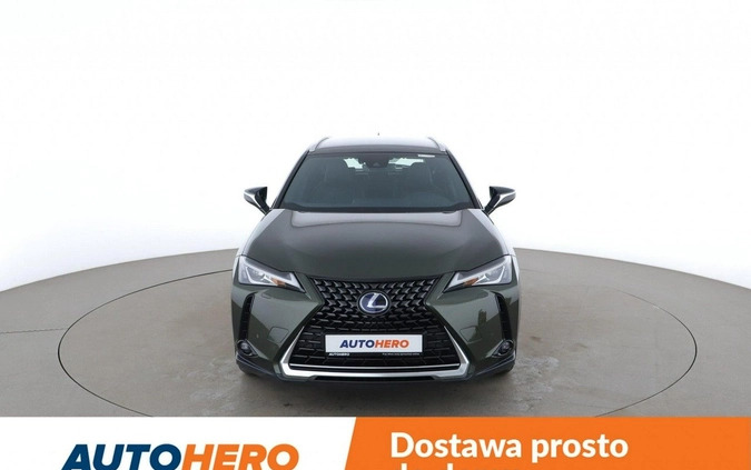 Lexus UX cena 137900 przebieg: 57044, rok produkcji 2022 z Pyskowice małe 436